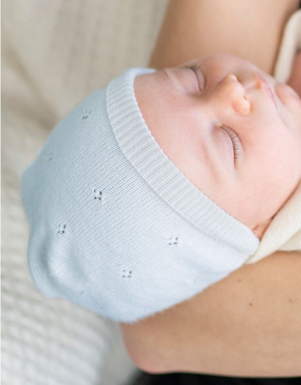 Immagine per  Mini cappellino da neonato lavorato a maglia blu in cotone e cashmere