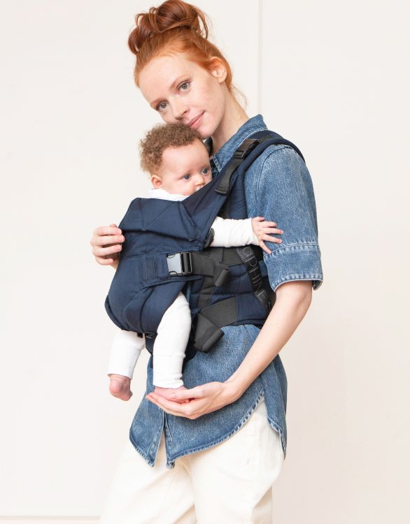 Image pour Le porte-bébé CARIPOD™ - Toile en coton bleu marine