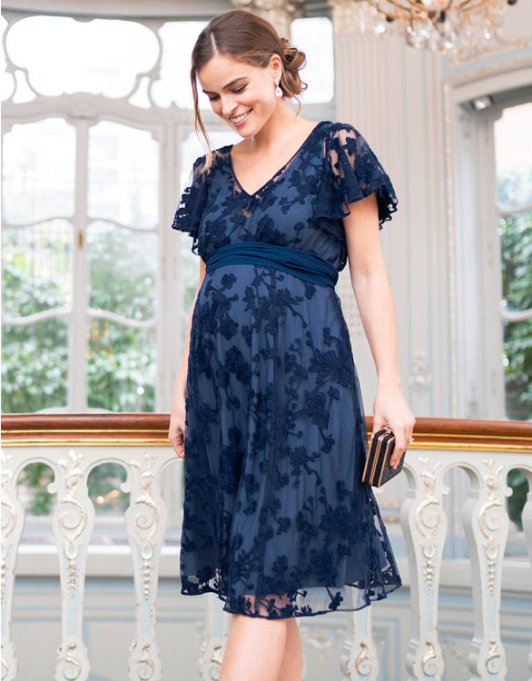 Imagen de Vestido premamá de encaje floral azul marino para ocasión de lactancia