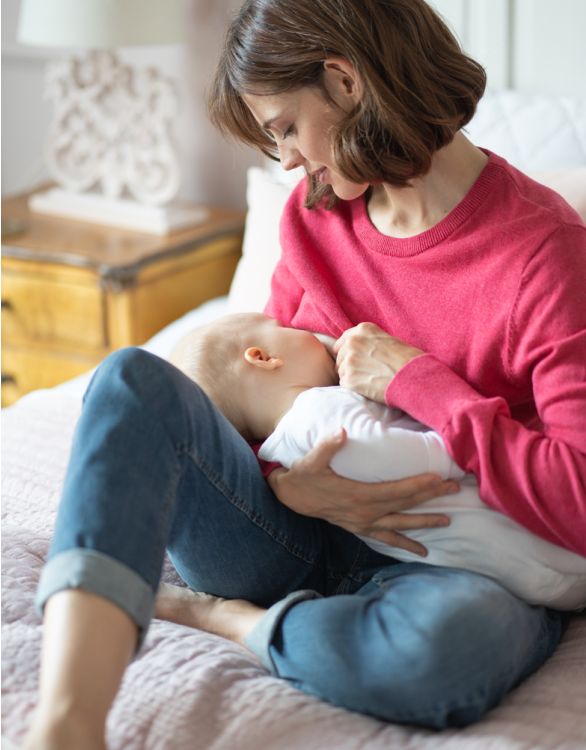 afbeelding voor Opklapbare katoenen zwangerschaps- en borstvoedingstrui in kersenkleur