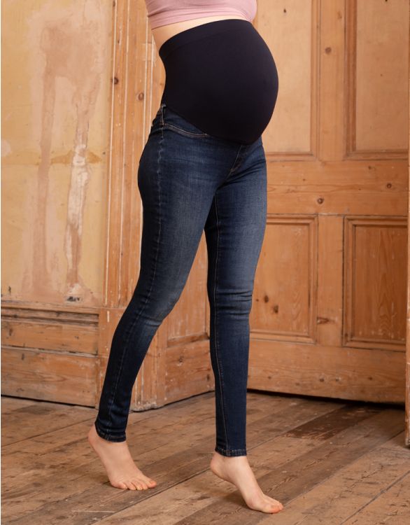 afbeelding voor Donkere over-de-buik super-skinny zwangerschapsjeans