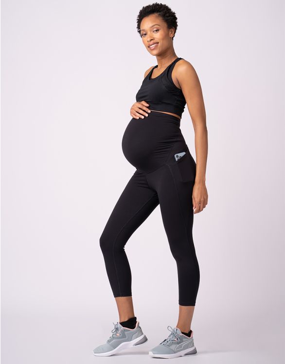 Imagen de Leggings negros de 3/4 de largo para maternidad y ropa deportiva