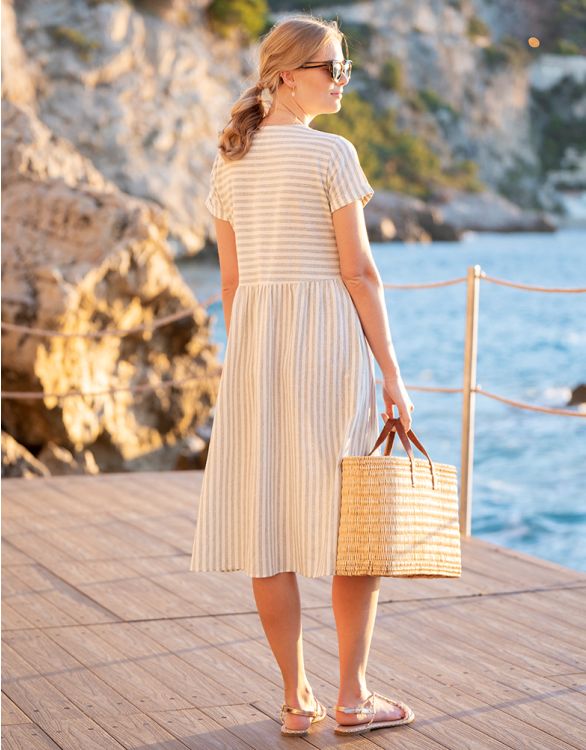 Nursing-Friendly Dresses For Every Occasion – ROOLEE